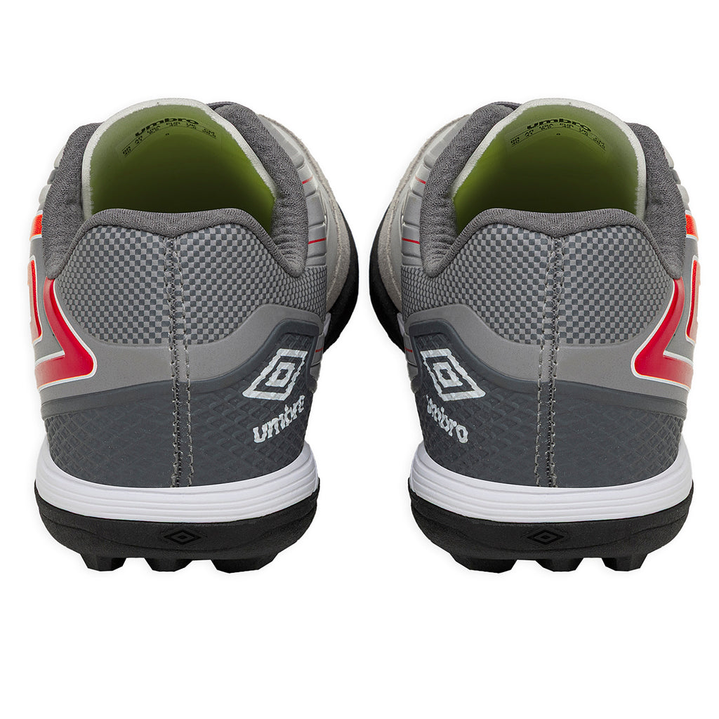 Botines De Futbol Umbro Pro 5 Bump Club TF Gris